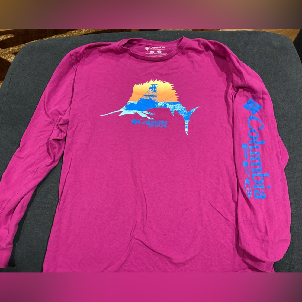 Columbia Fuchsia Crew Neck Shirt